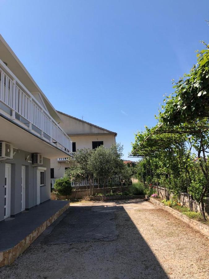 Apartmani Bolero - Obiteljski Odmor Vodice Luaran gambar